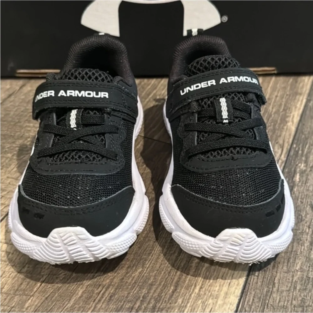 Under Armour new authentic